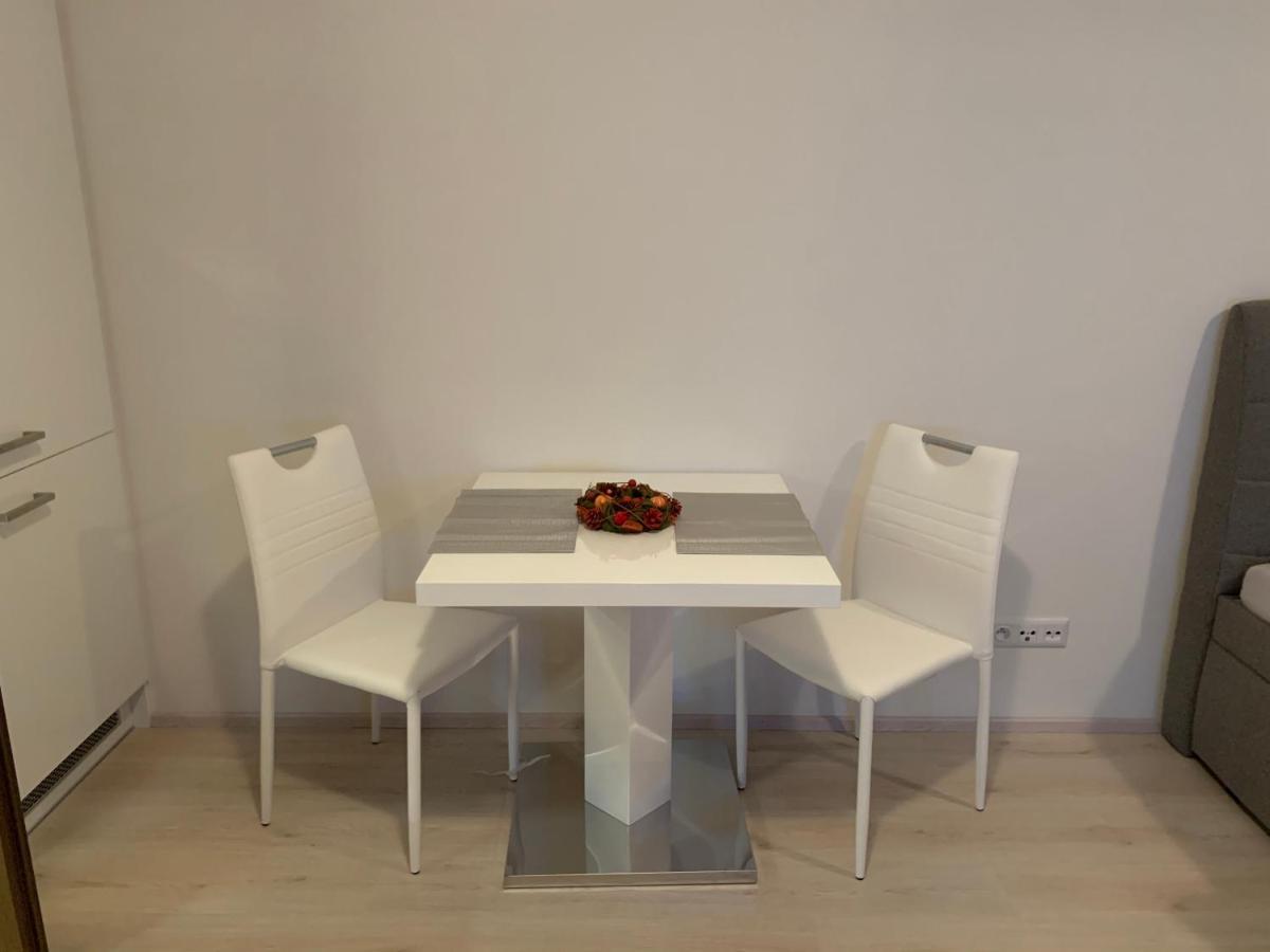 פלזן Modern Apartment In The City Center מראה חיצוני תמונה
